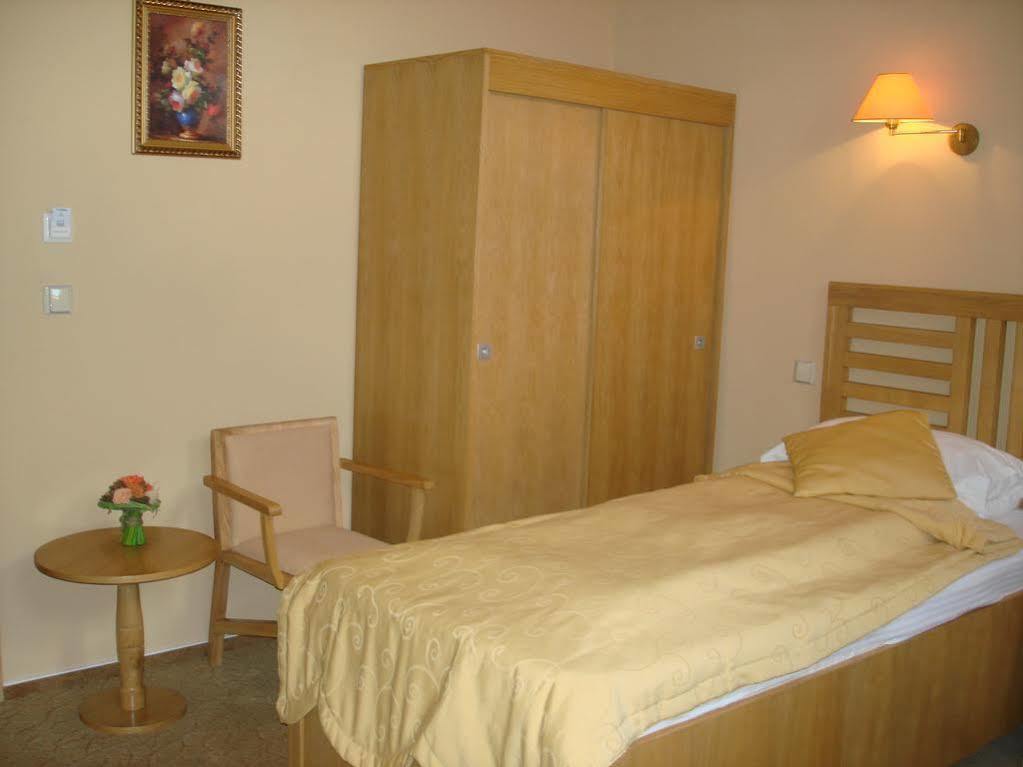 Anette Resort & Spa Covaci Экстерьер фото